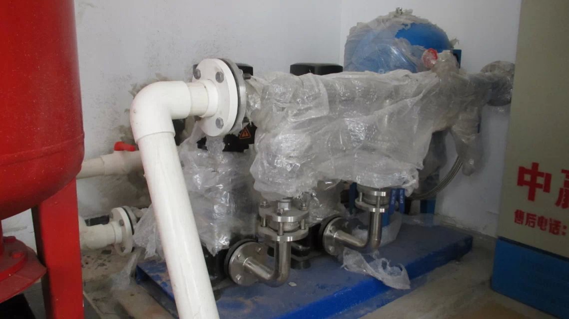 賀州市金旗市場(chǎng)開發(fā)有限公司采購5.5KW一控二無負(fù)壓供水設(shè)備及消防設(shè)備